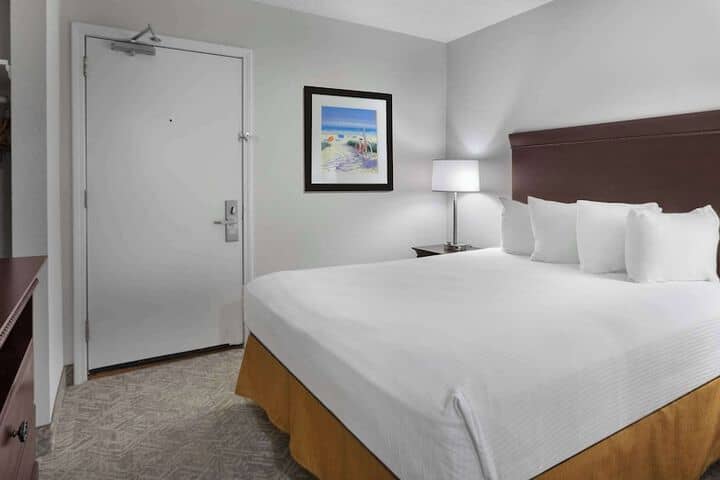 Room 15 of 44